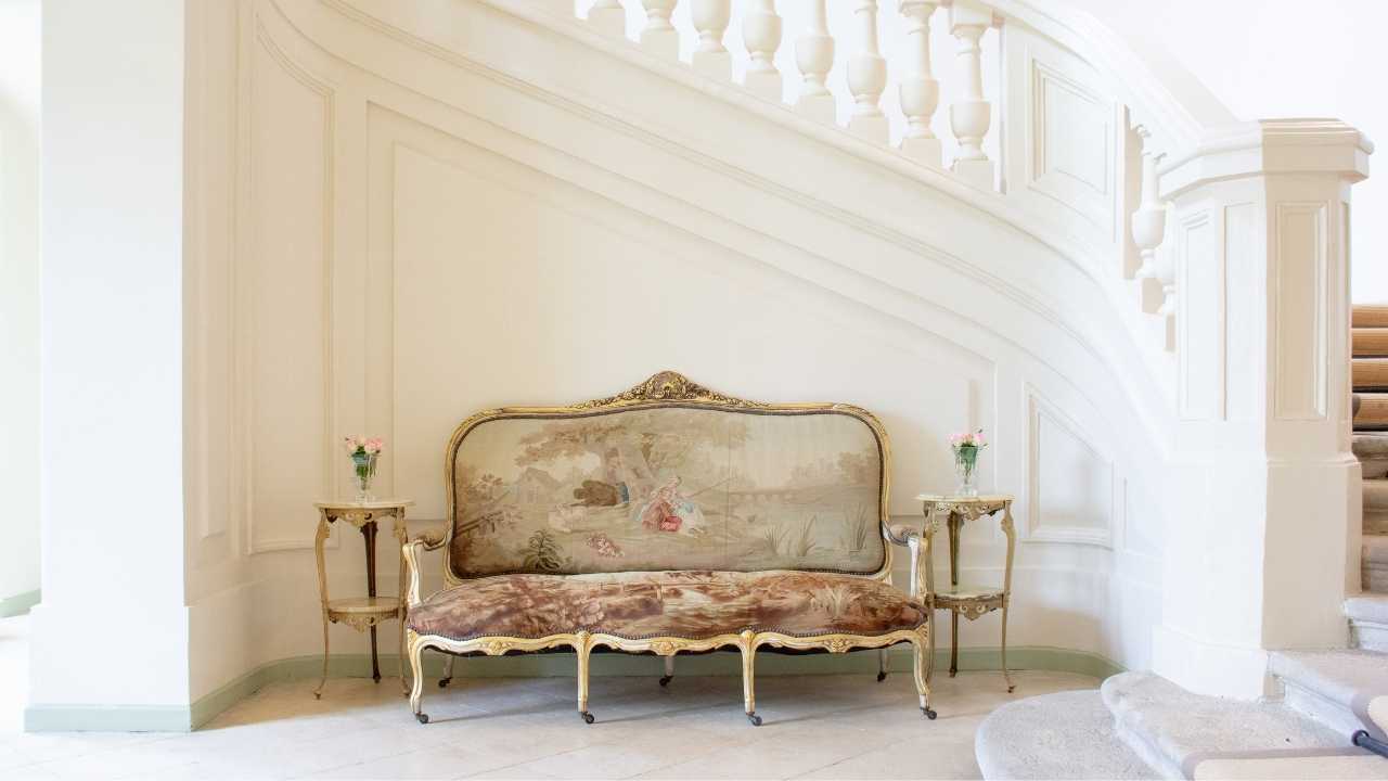 Antique French sofas settees free shipping from France to US & Canada