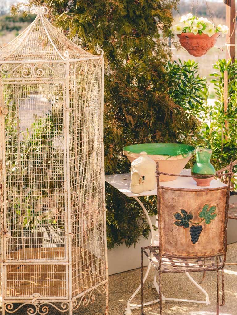 Characteristic glazed throwing rings bowl