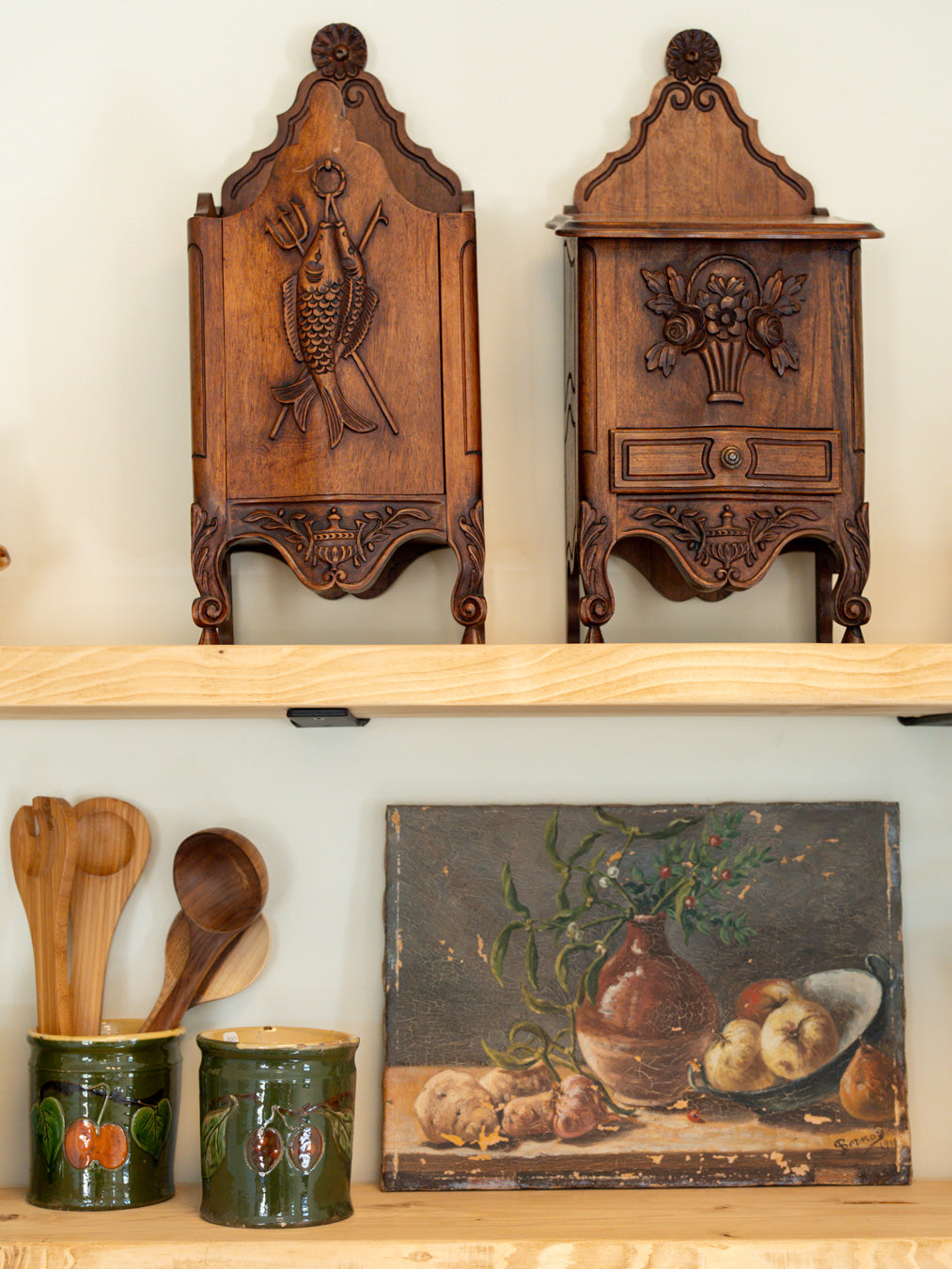 Vintage Provencal kitchen farinier container