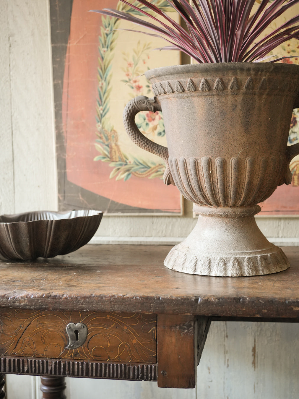 Opulent decorative arts planter