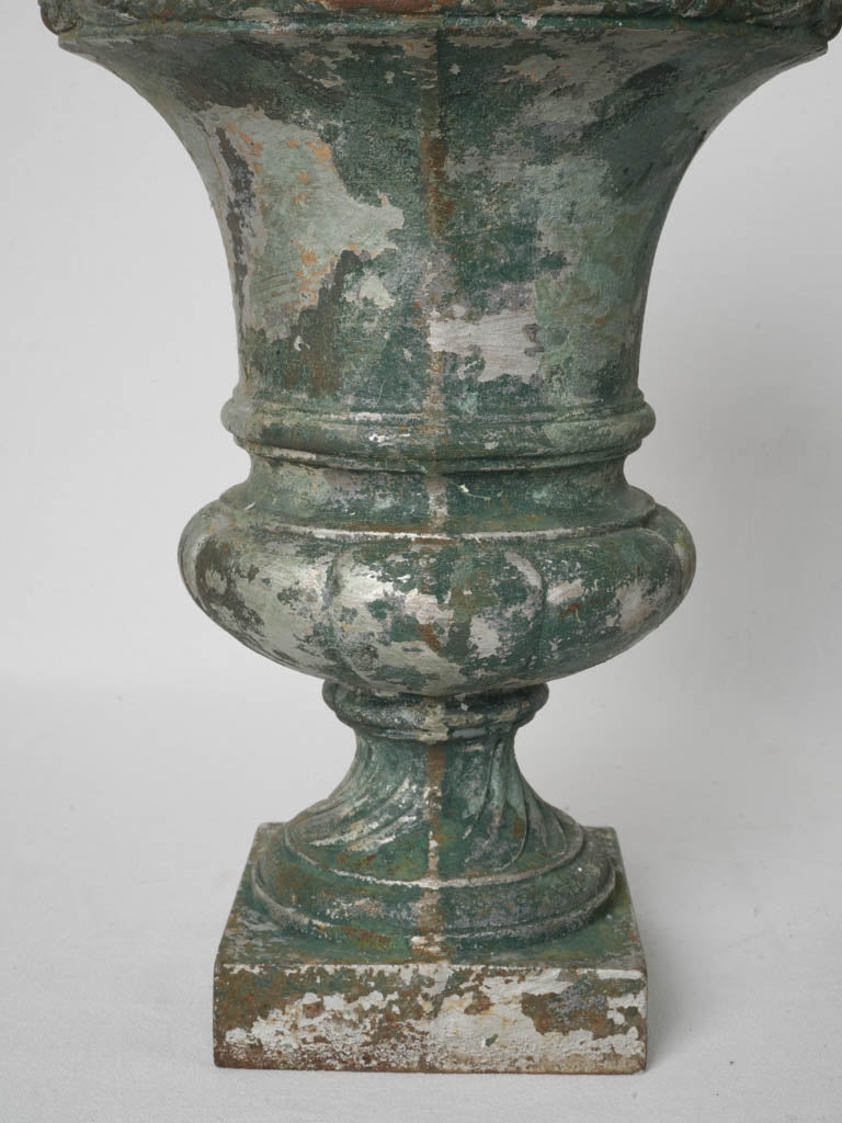 Elegant entryway console vases