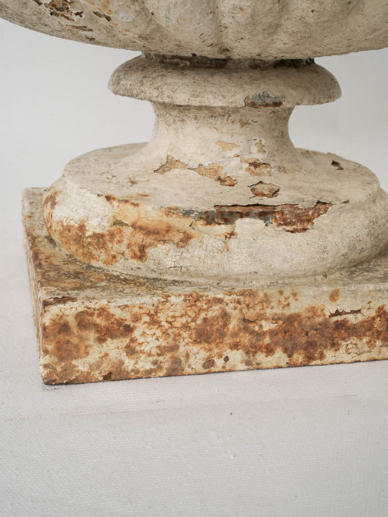 Provenance-rich 19th-century garden urn