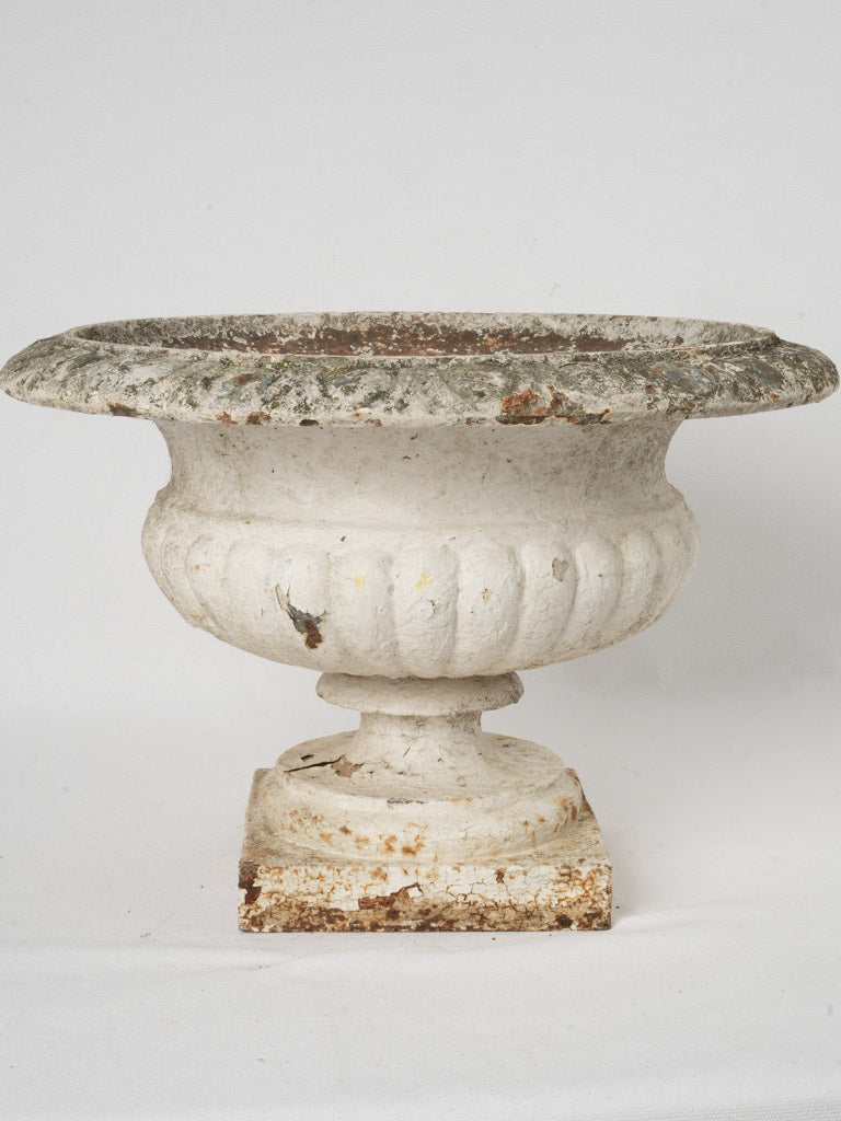 Elegant patina iron Medici planter