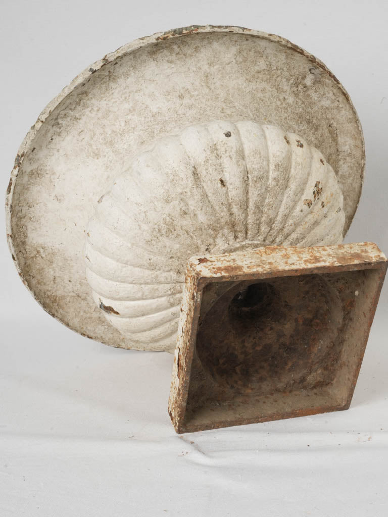 Classic style rustic cast planter