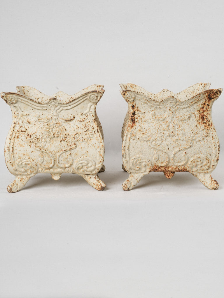 Historic square design planters