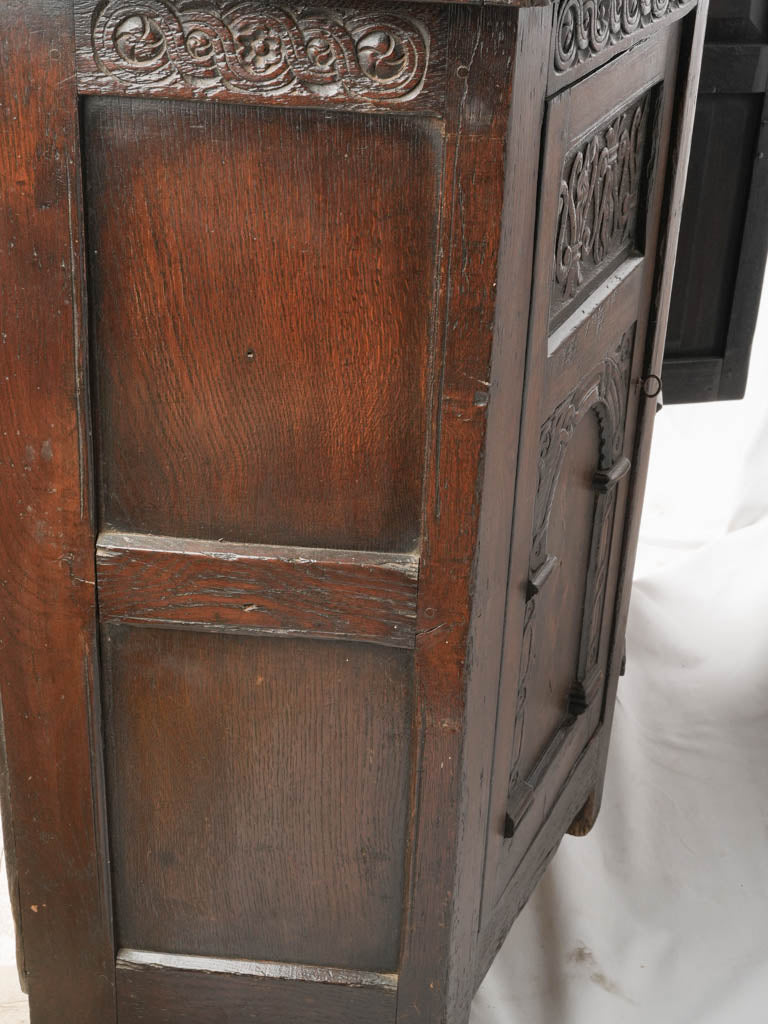 Rare 16th-century ornate oak dresser
