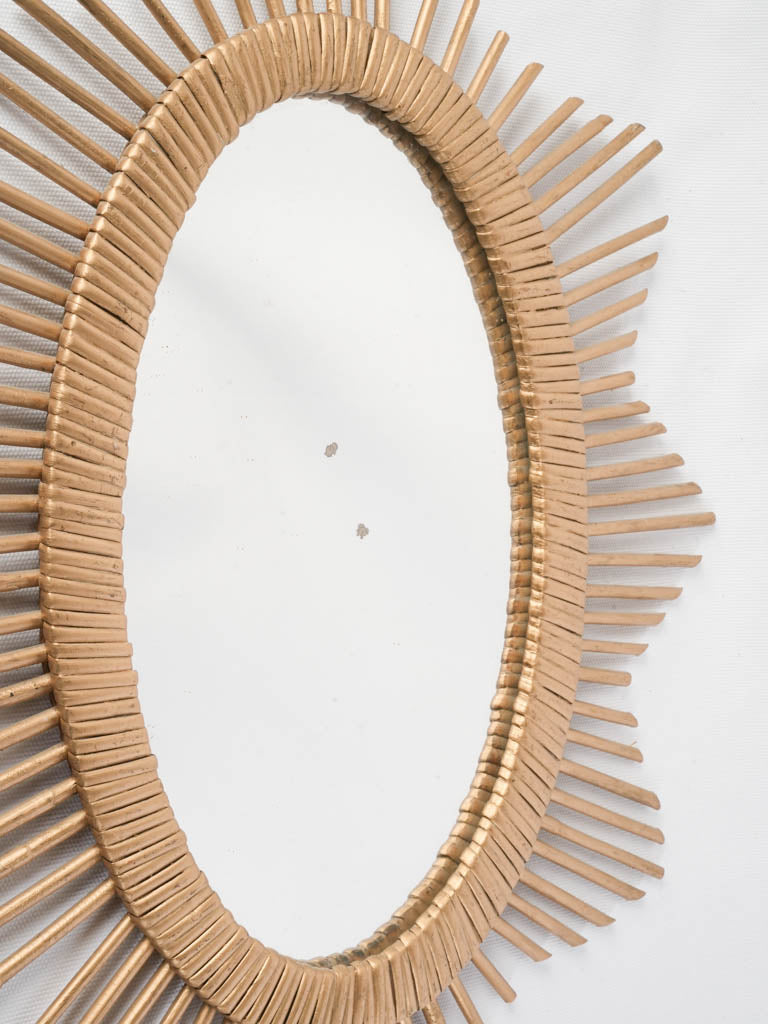 Compact oval mirror