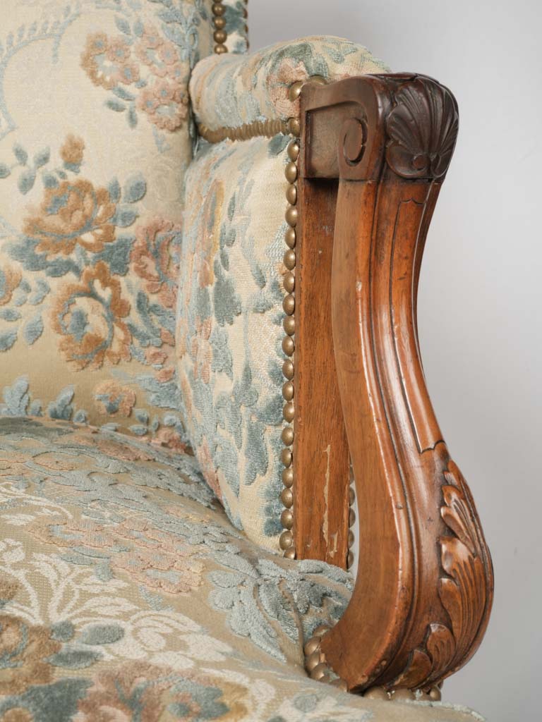 Graceful vintage Nîmes floral silk armchair