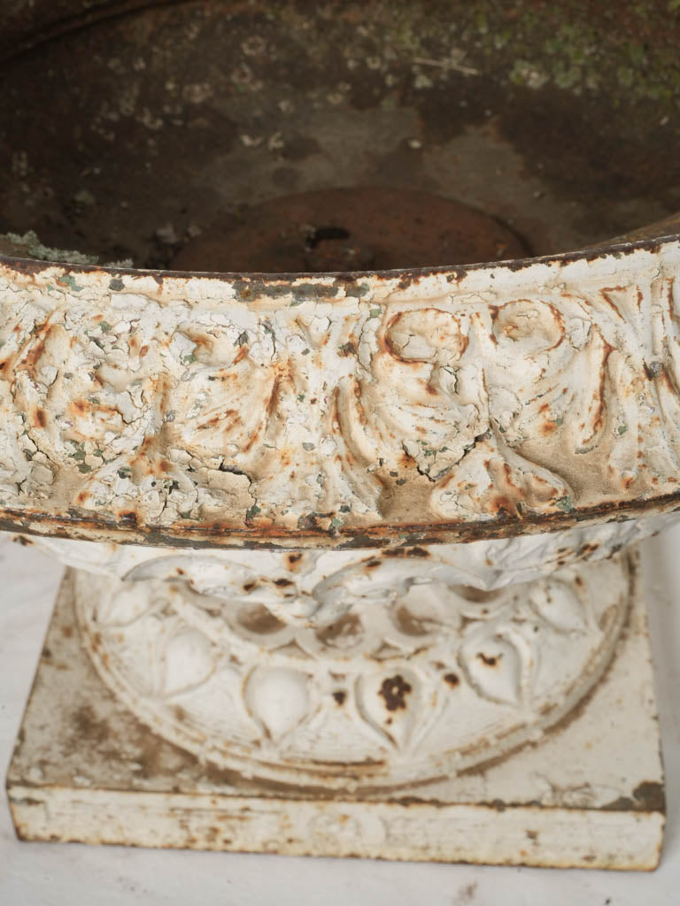 Elegant rusty classic campana urns