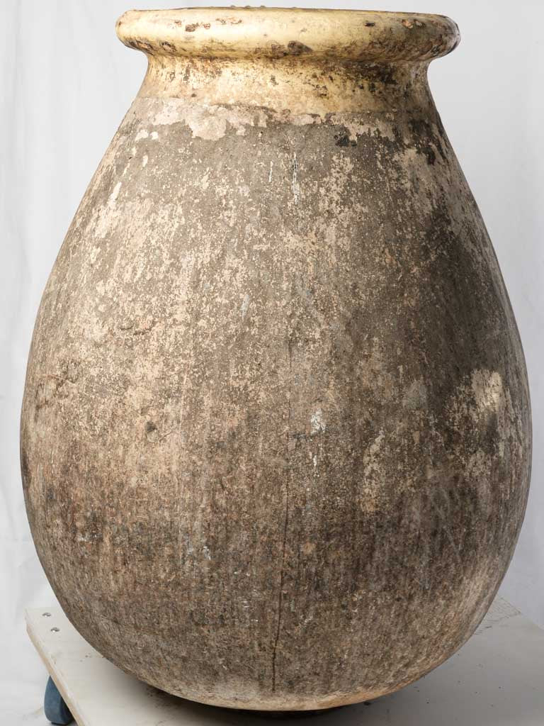 Rustic Provençal olive vessel