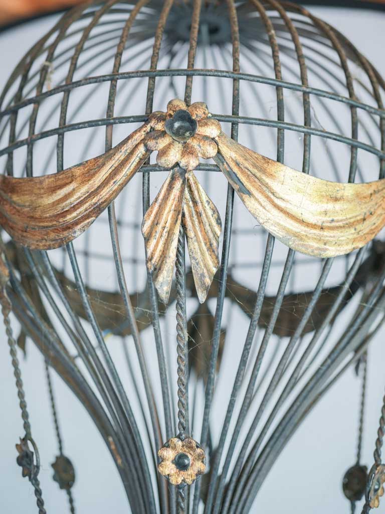 Charming gilded garlands Montgolfier light fixture