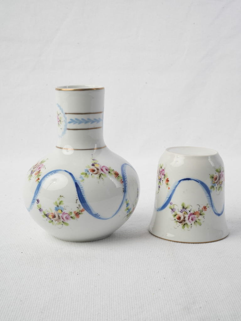 Petite ribbon-adorned faience set