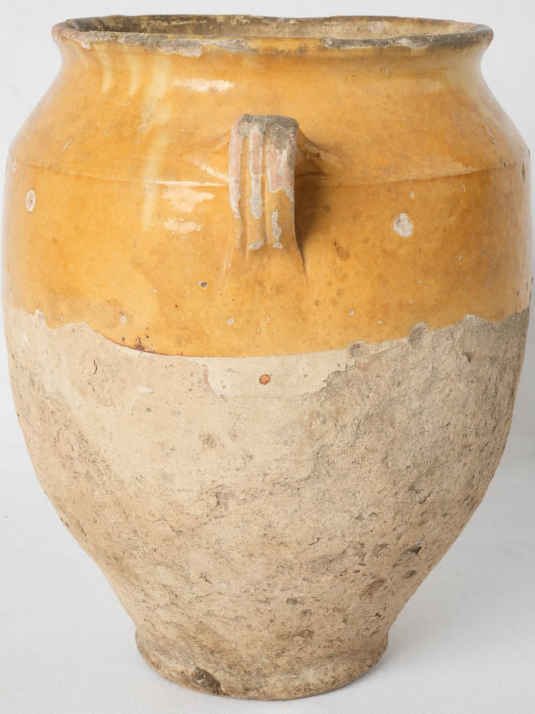 Provencal style dual-handled terracotta pot