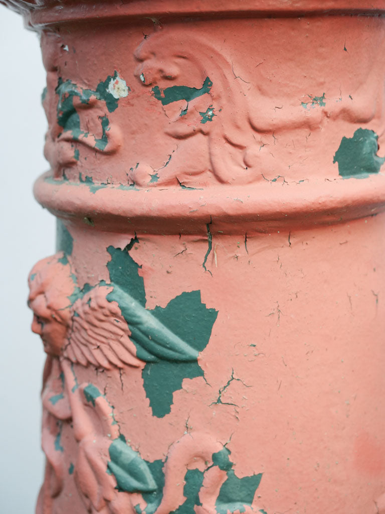 Elegant faded red pedestals