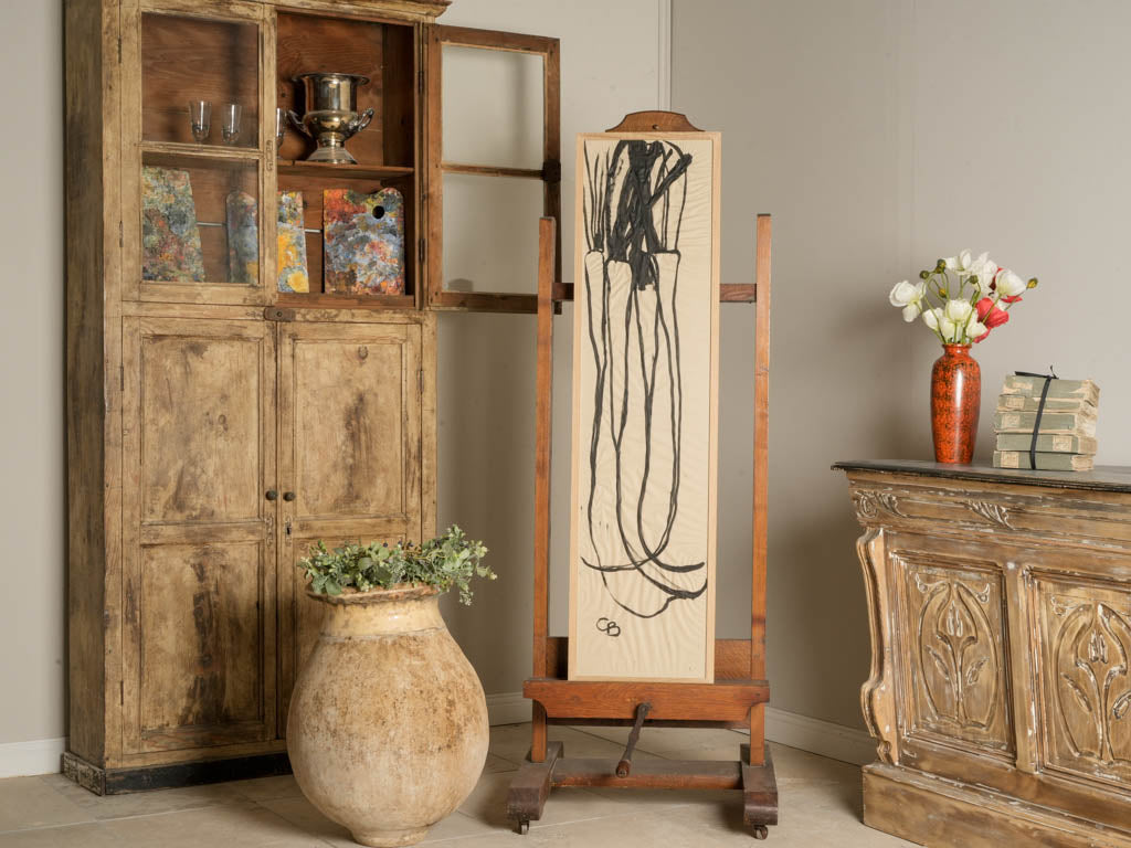 Unique graphic portrait display