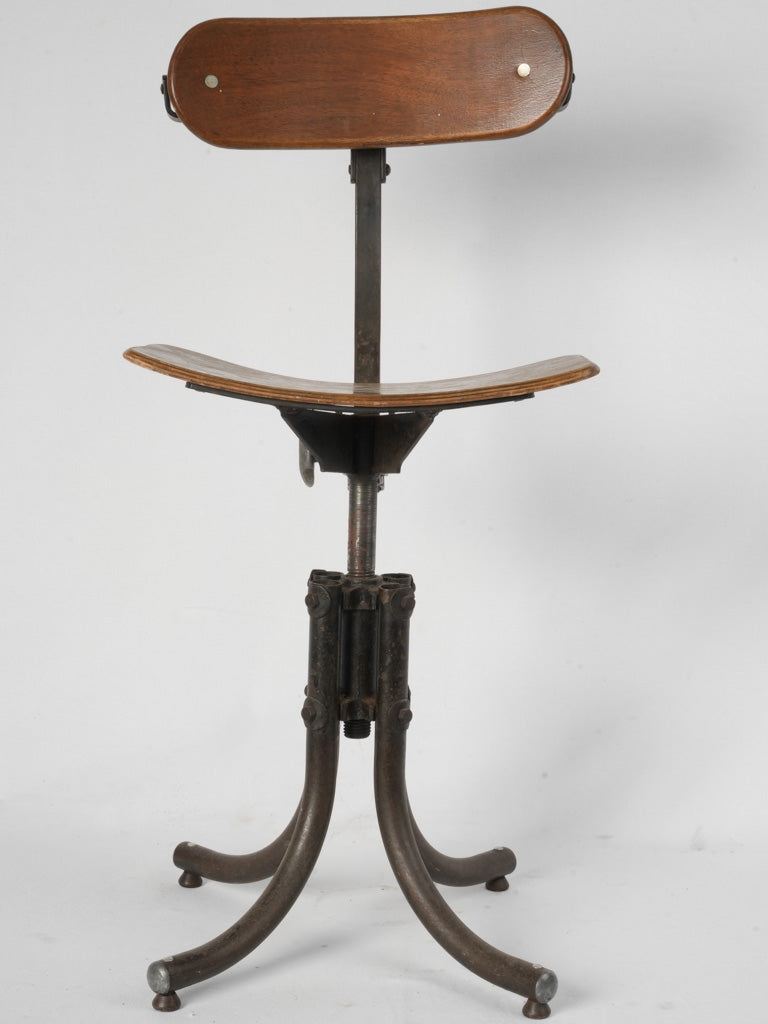 Authentic aged metal Biennaise chair