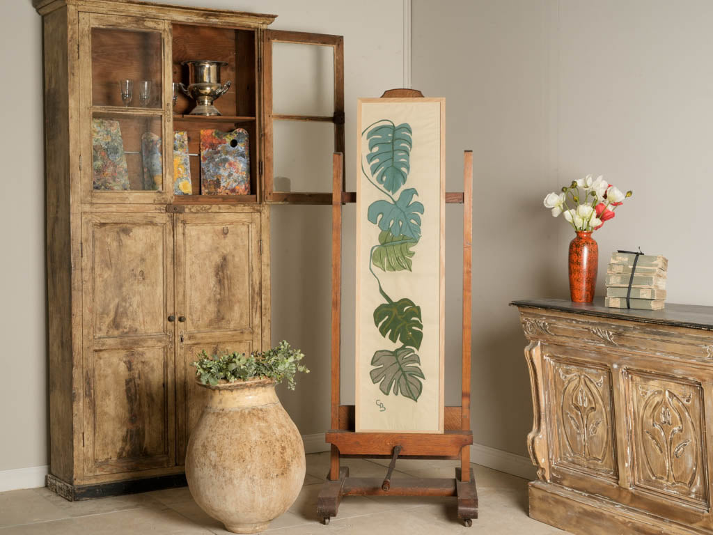 Graceful tall vertical decor