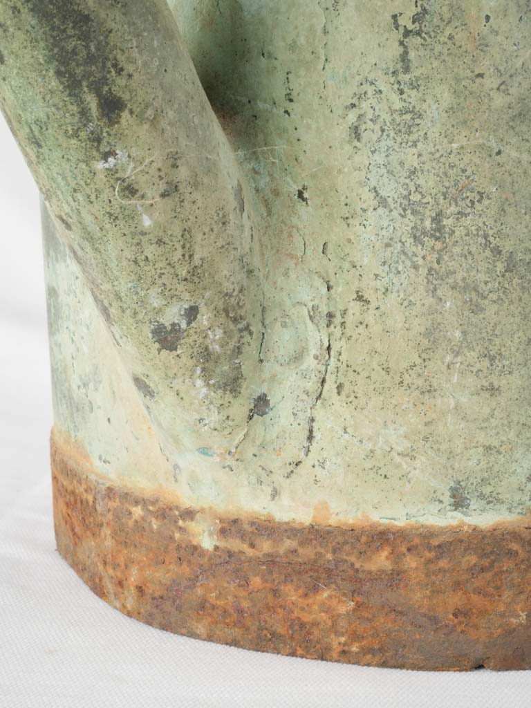 Traditional iron-bottomed French can