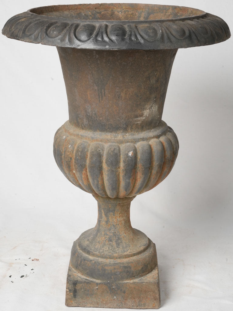 Metal grey rustic planter