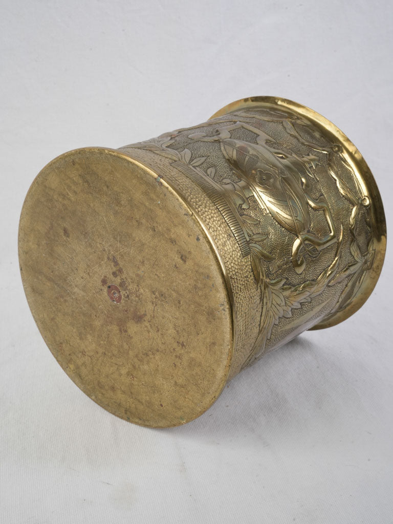Skillfully executed textured surface vase