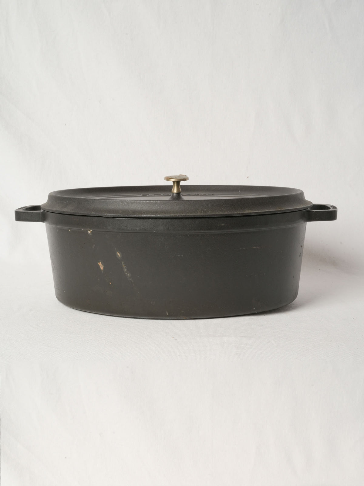 Vintage French Staub Cast Iron Dutch Oven Matte Black 19¾" x 13¾"