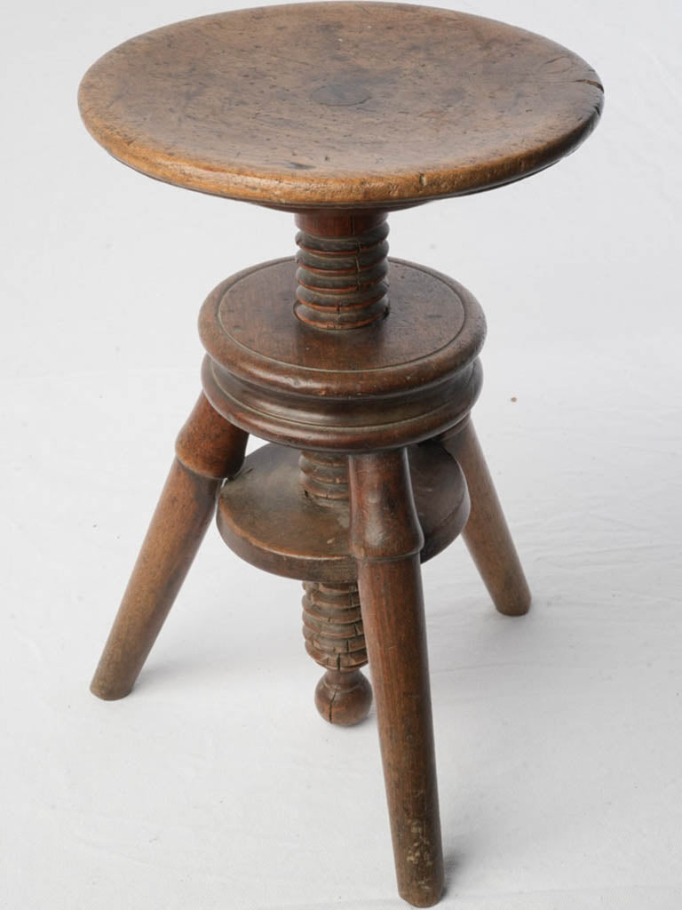 Adjustable rustic studio seating