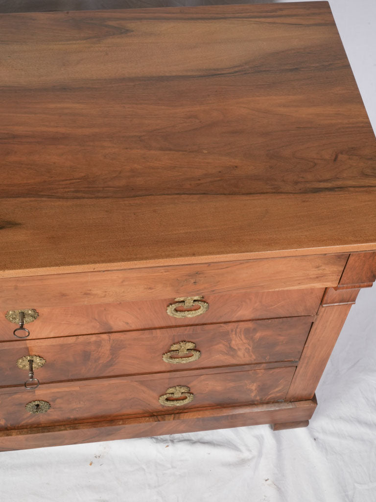 Stylish mid-19th century chest