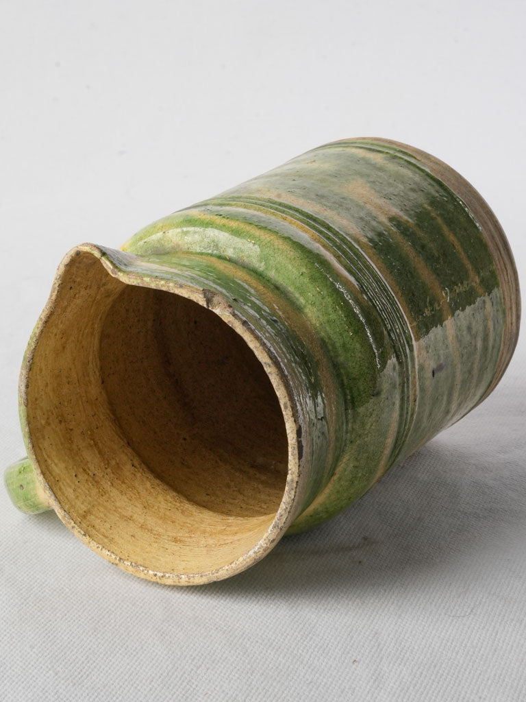 Decorative antique pottery vessel
