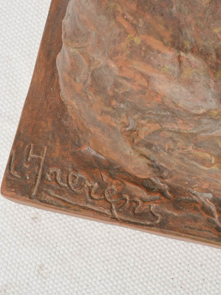 Textured Louise Haerens cat sculpture