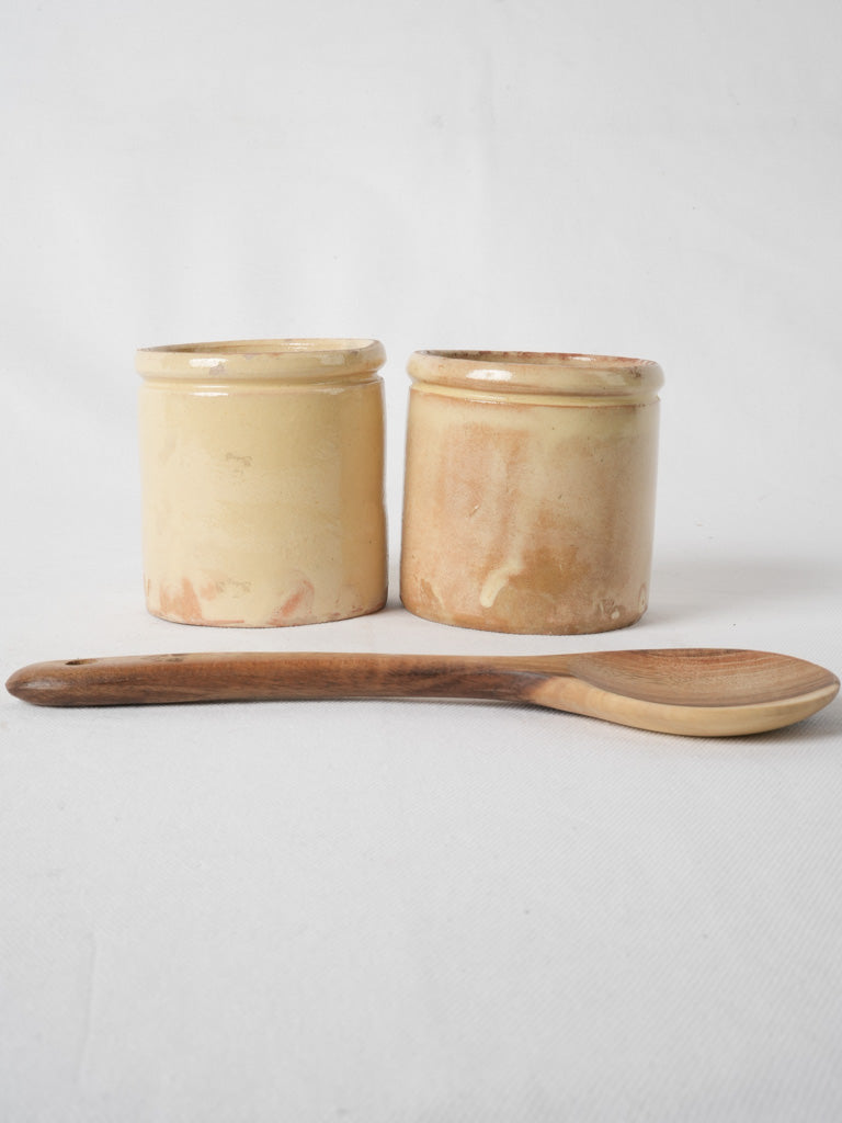 Sunny yellow French confiture jars