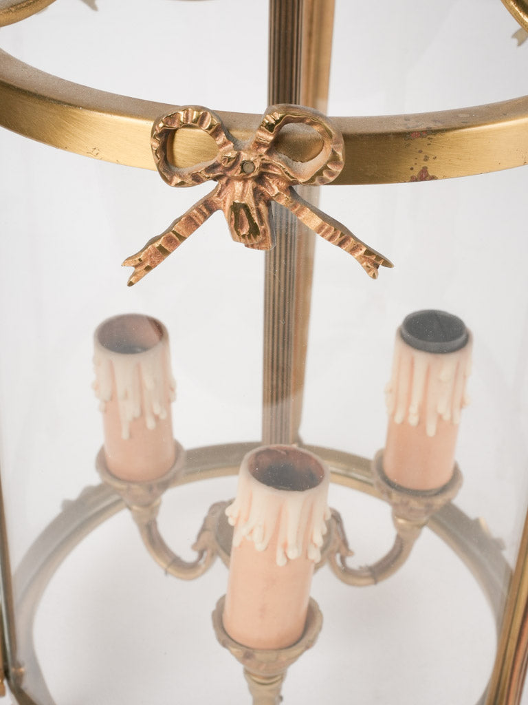 Ornate 1960s-inspired pendant light