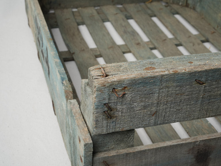 Delicate botanical charm flower box