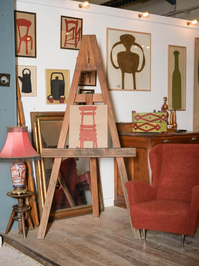 Kraft-edged graphic silhouette