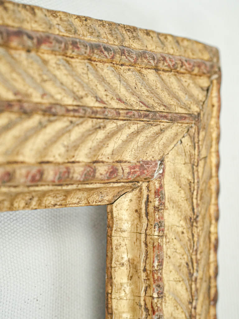 Petite architectural style frame
