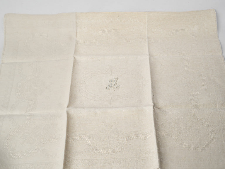 Authentic storied use table linens