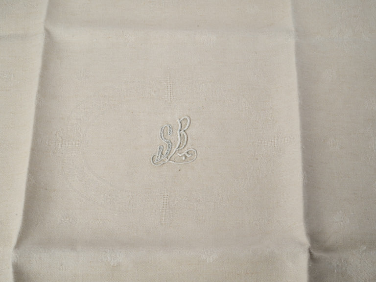 Classic traditional style linen napkins