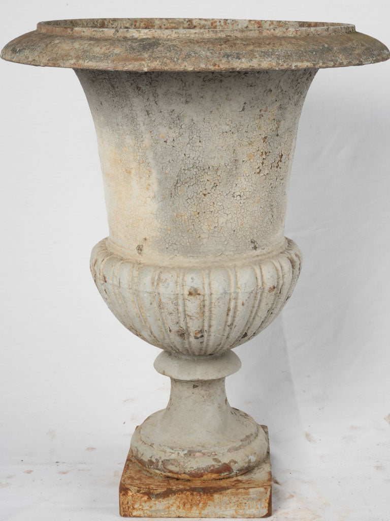 Nineteenth-century patina Medici planter