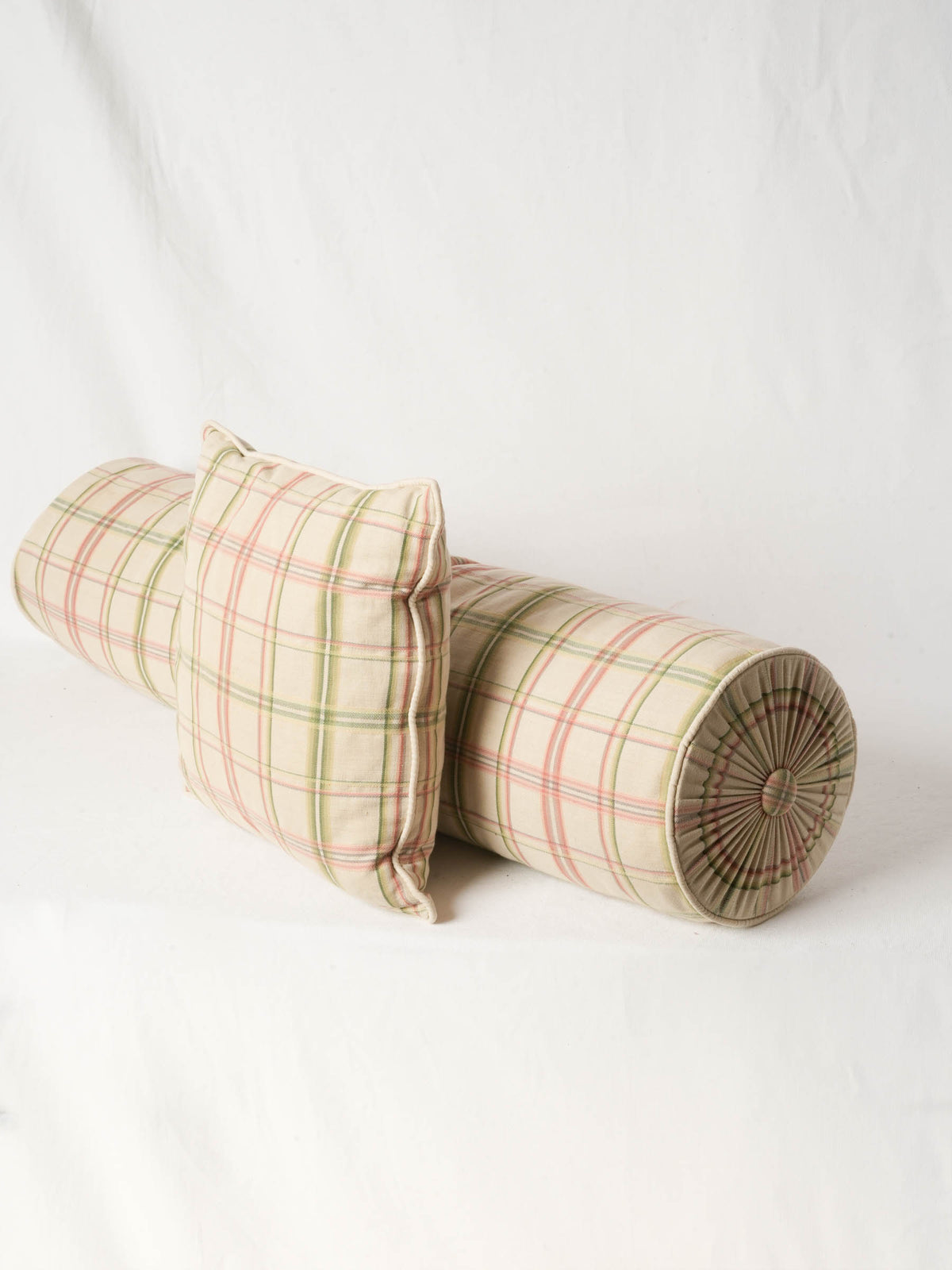 Pair of French Checked Cotton Pillows from Chanteduc Provence