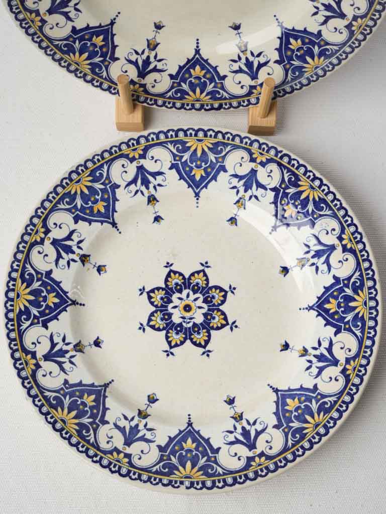 Historical Provençal dinner plates