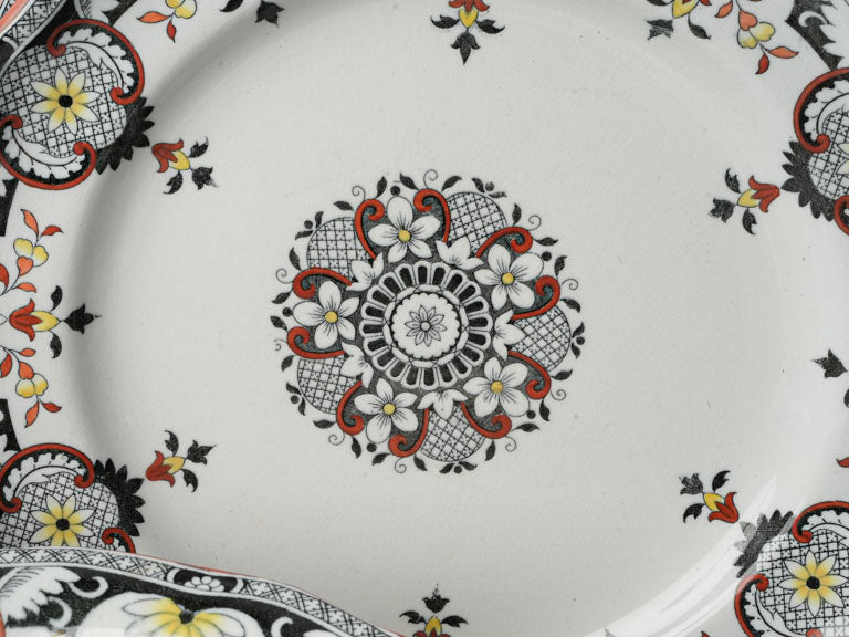 Intricate Floral Pattern Bowls