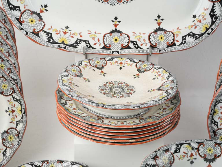 Decorative Historic Faïence Service