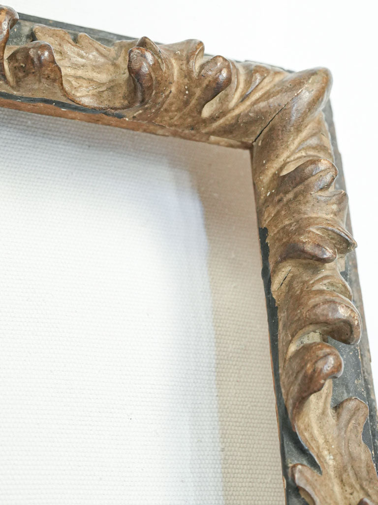 Old-world charm smaller portrait frame