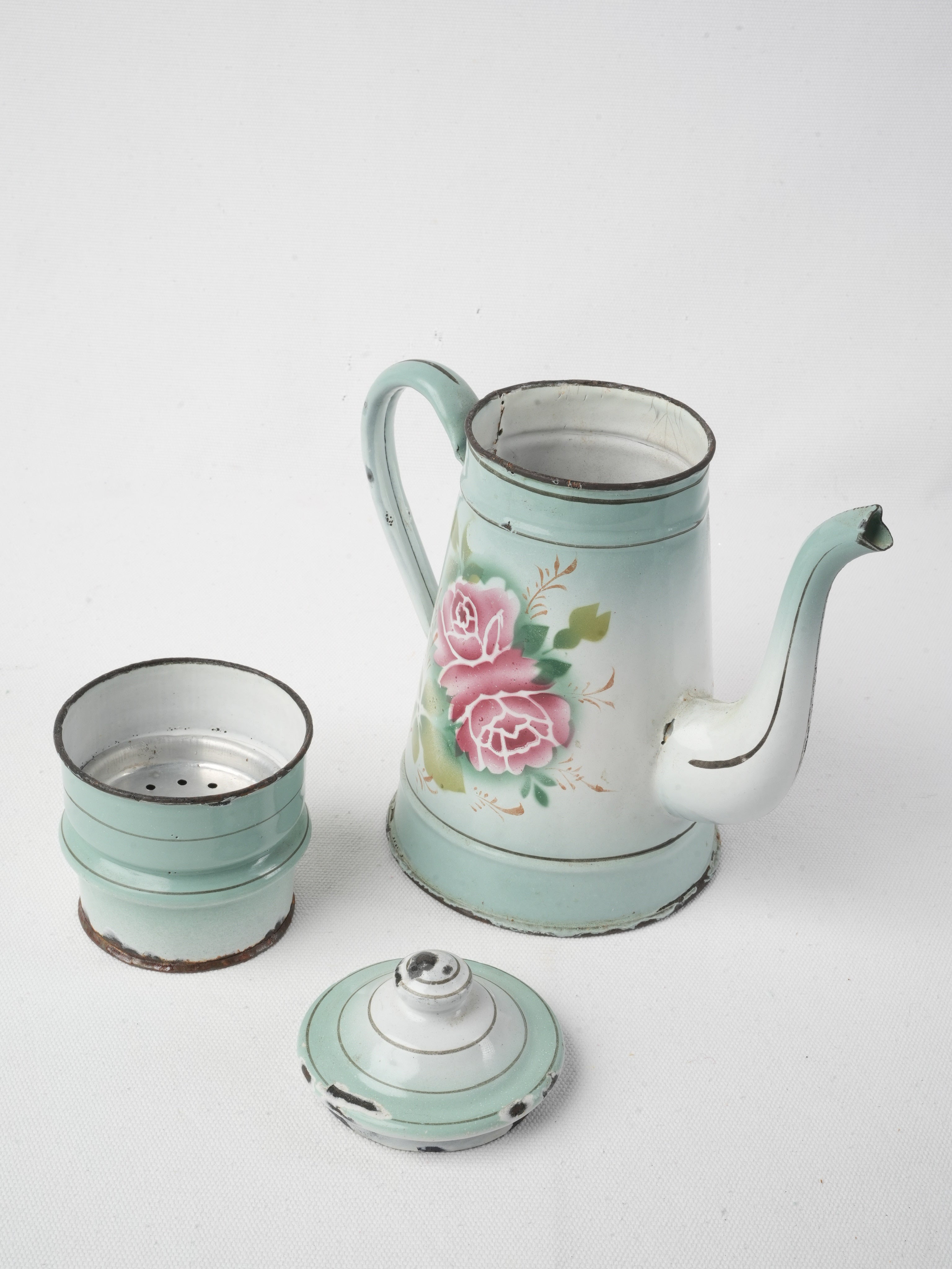 Graceful gradient-glazed vintage pot