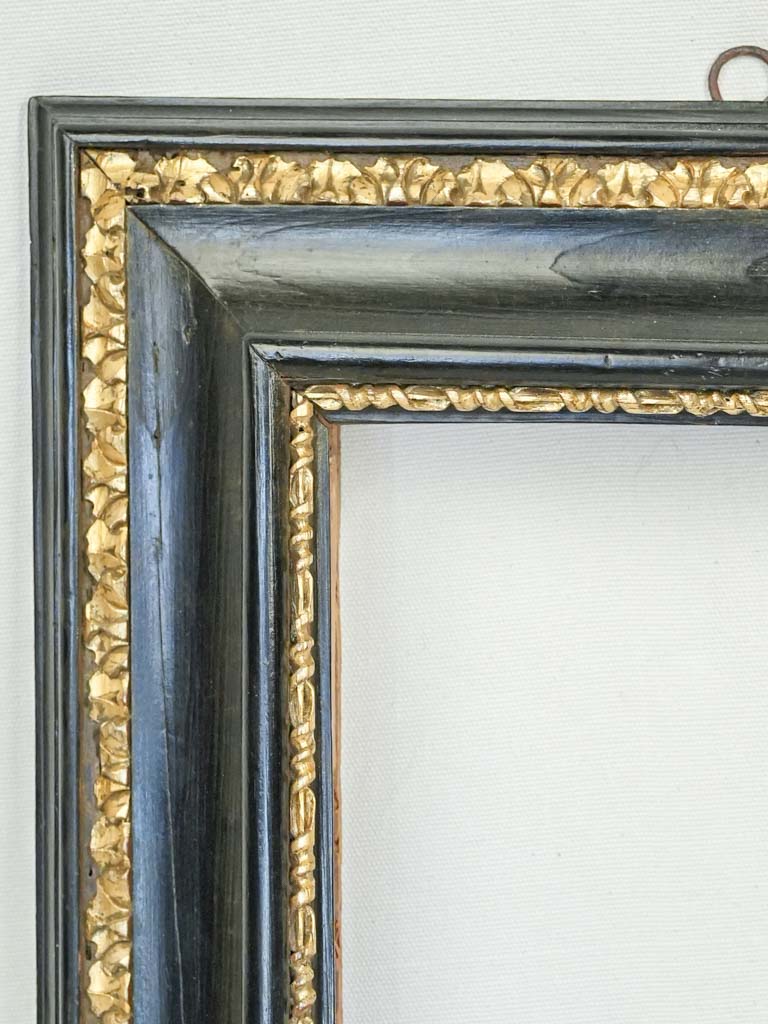 Classical Style Frame