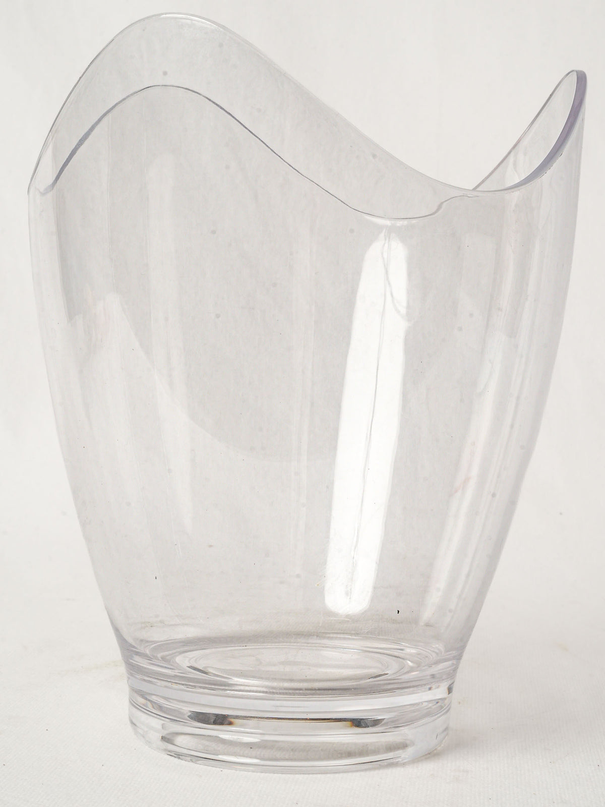 Vintage Wine Cooler with Undulating Edge