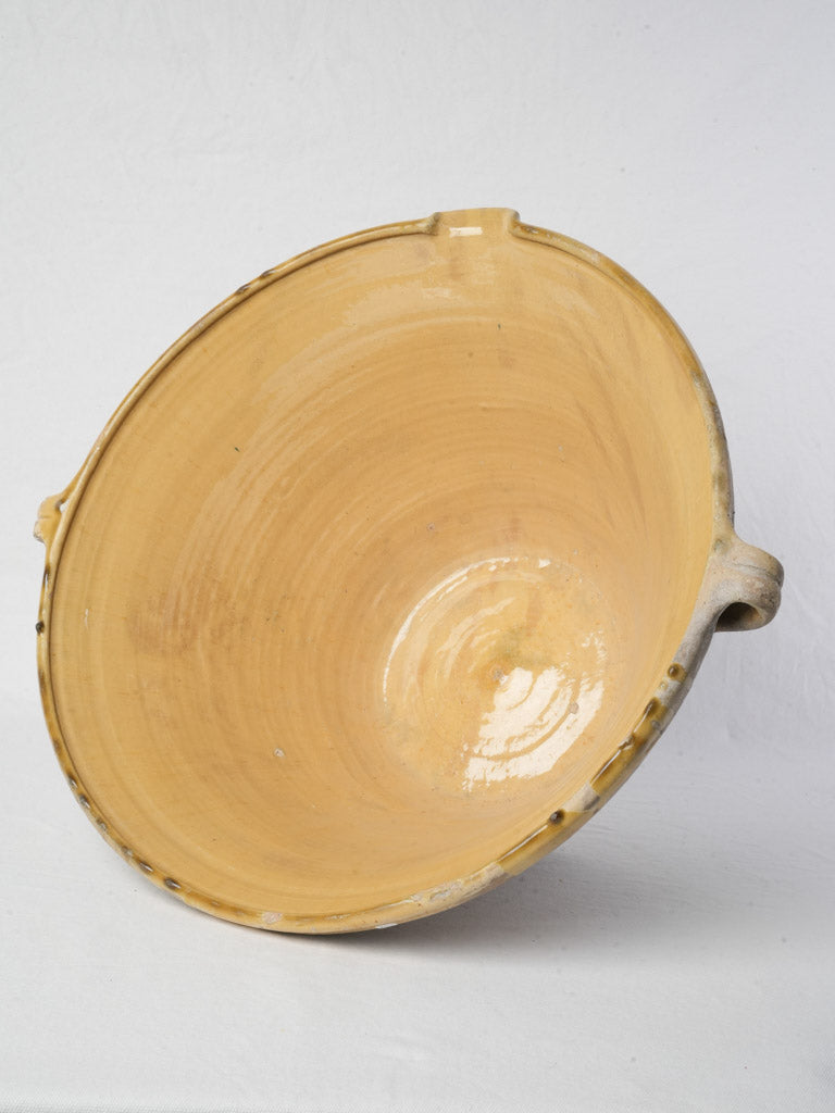Elegant spouted rustic cookware