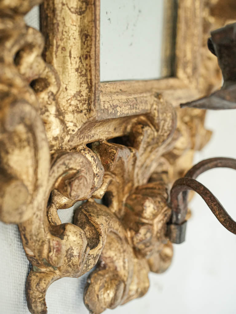 Resplendent baroque flourish reflector