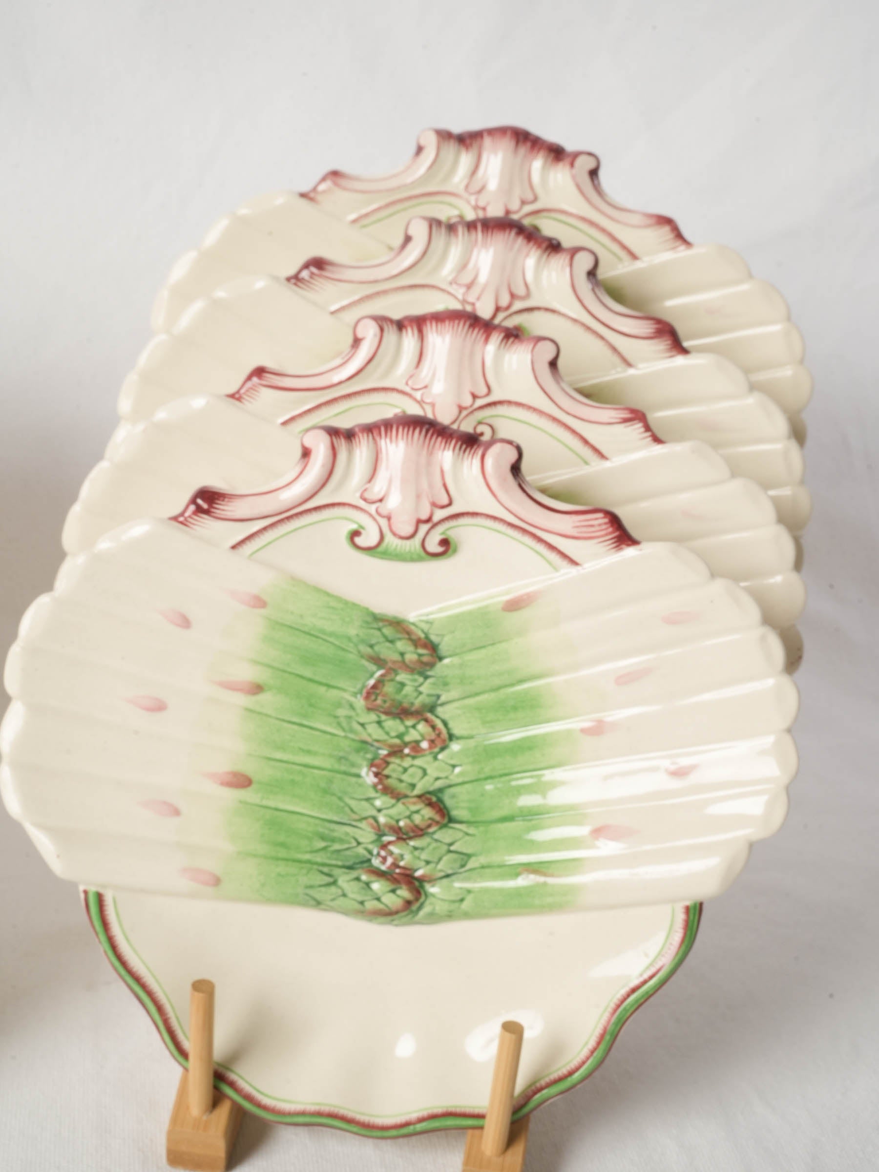 Set of 8 Antique French Sarreguemines Barbotine Asparagus Plates