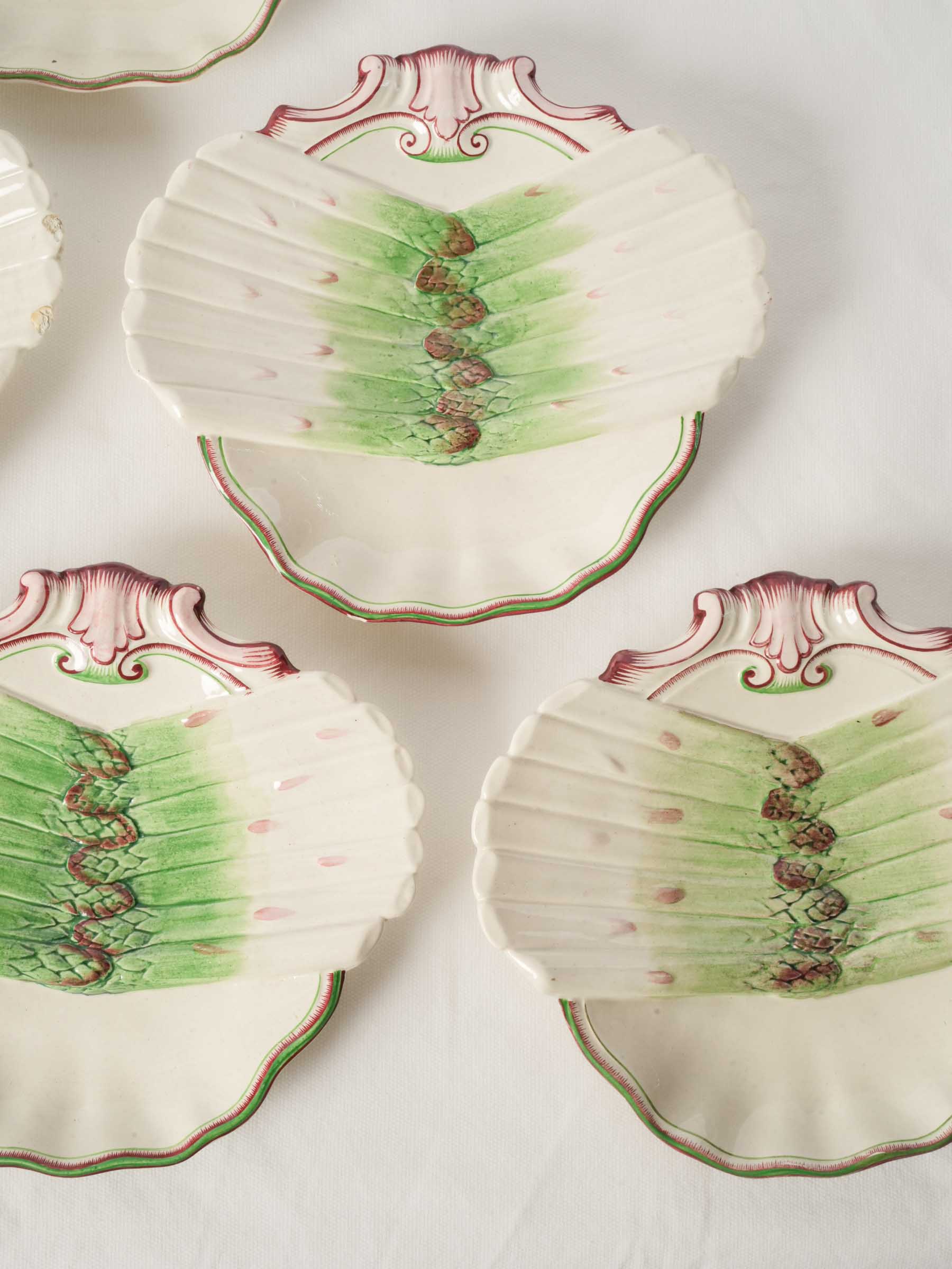Set of 8 Antique French Sarreguemines Barbotine Asparagus Plates
