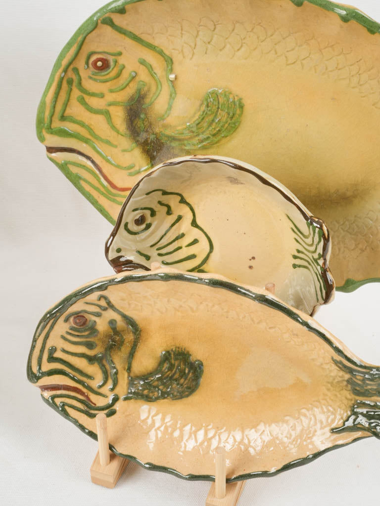 Collection of vintage fish-shaped bouillabaisse plates - Vallauris